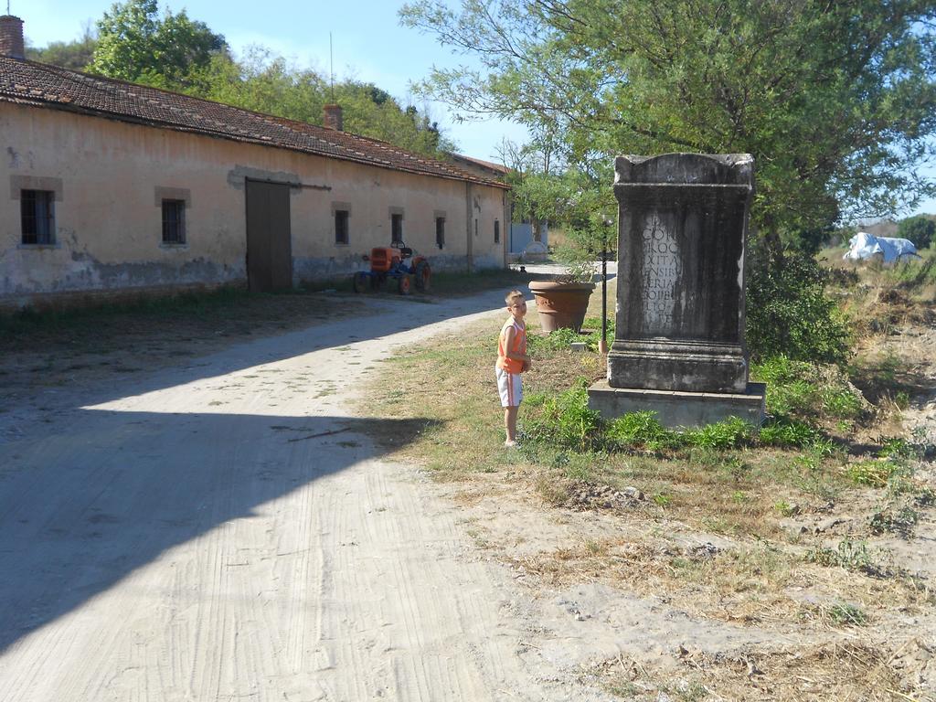Cascina Di Sotto Farm stay *
