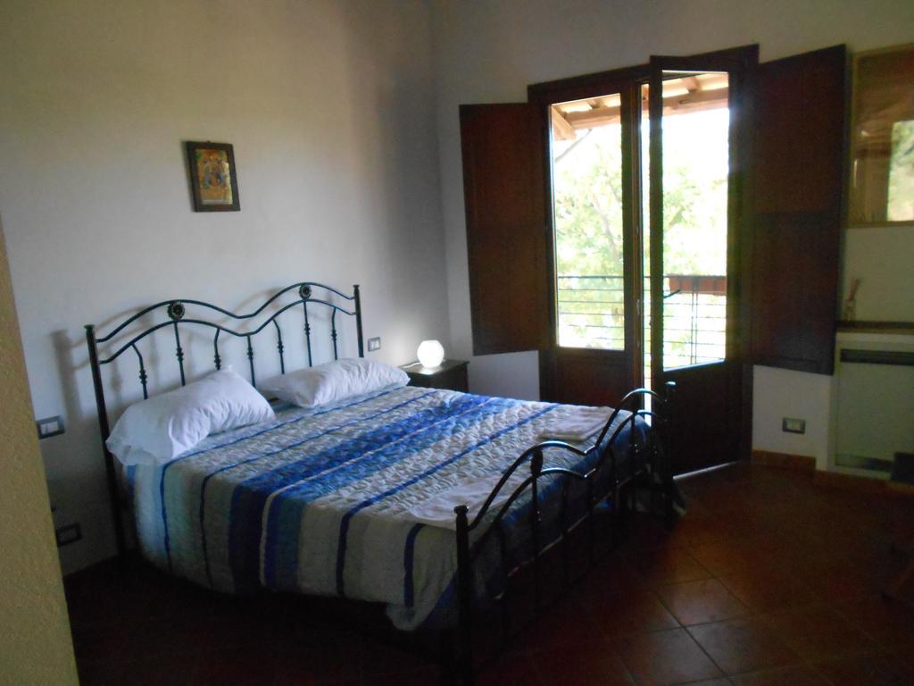 Cascina Di Sotto * Rome